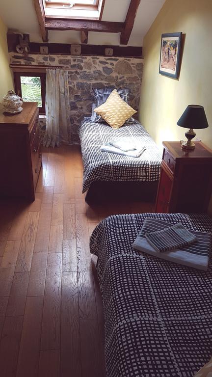 Chambre D'Hotes Moulin Urketa Ayherre Bilik gambar